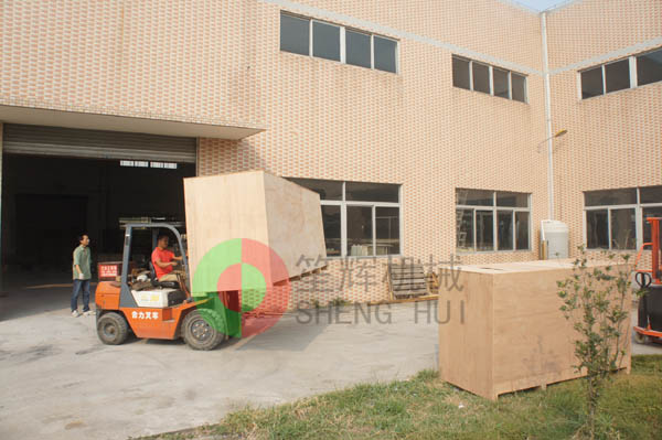 我公司為歐洲GFW公司提供蔬果分選，清洗，切割，風(fēng)干，漂燙設(shè)備