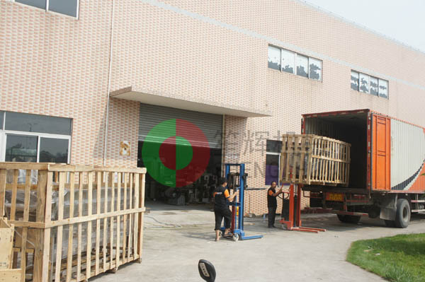 上海HX公司訂購(gòu)渦流洗菜機(jī)生產(chǎn)線