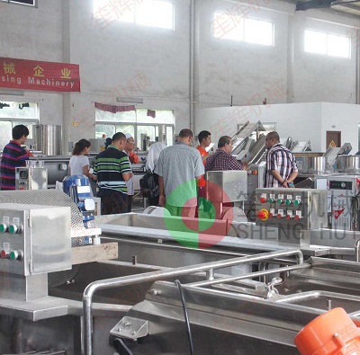 馬來西亞SYED MOHD FOOD(M) SDN BHD公司客人組團(tuán)到我司調(diào)研并購買肉丸生產(chǎn)線