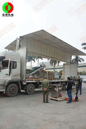 佛山客戶訂購(gòu)的一整車食品處理加工機(jī)械順利按期交付......