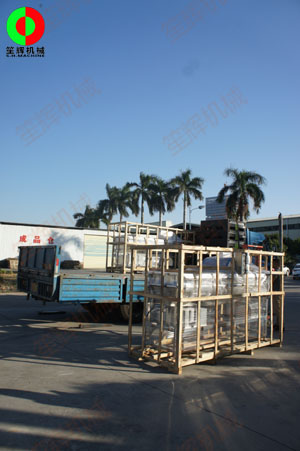 安徽客戶訂購的果蔬清洗機(jī)等食品加工機(jī)械按期交付！