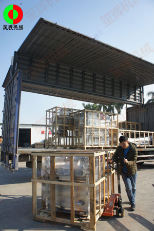 天清氣朗，一批果蔬清洗機(jī)元旦假期前加緊裝車(chē)交付客戶(hù)！